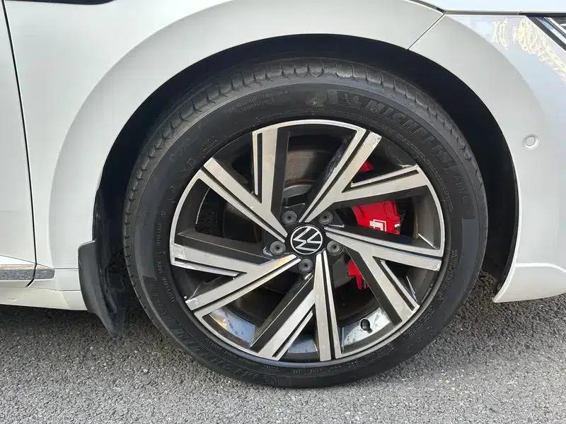 Volkswagen CC 2021 380TSI Striking Edition — миниатюра 9