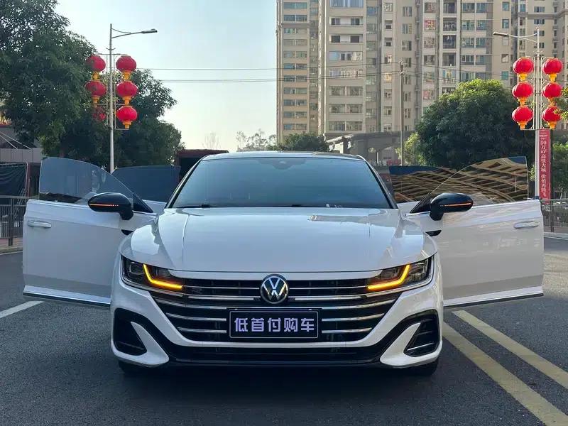 Volkswagen CC 2021 380TSI Striking Edition — миниатюра 10