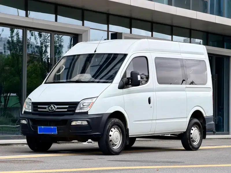 Xintu V80 2019 Classic Model 2.5T 6-speed Manual Transmission Short Wheelbase Mid-Roof 5/6 Seats — миниатюра 1