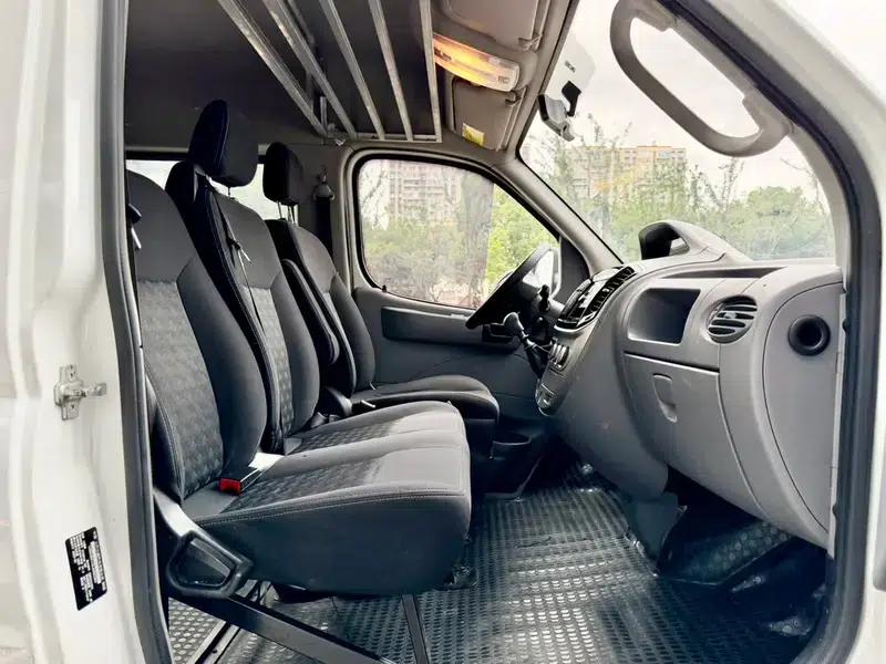 Xintu V80 2019 Classic Model 2.5T 6-speed Manual Transmission Short Wheelbase Mid-Roof 5/6 Seats — миниатюра 12
