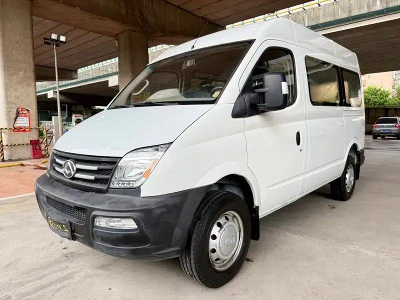 Xintu V80 2019 Classic Model 2.5T 6-speed Manual Transmission, Aoyuntong Short Wheelbase, Ultra-Low Roof, 5/6 Seats — миниатюра 1