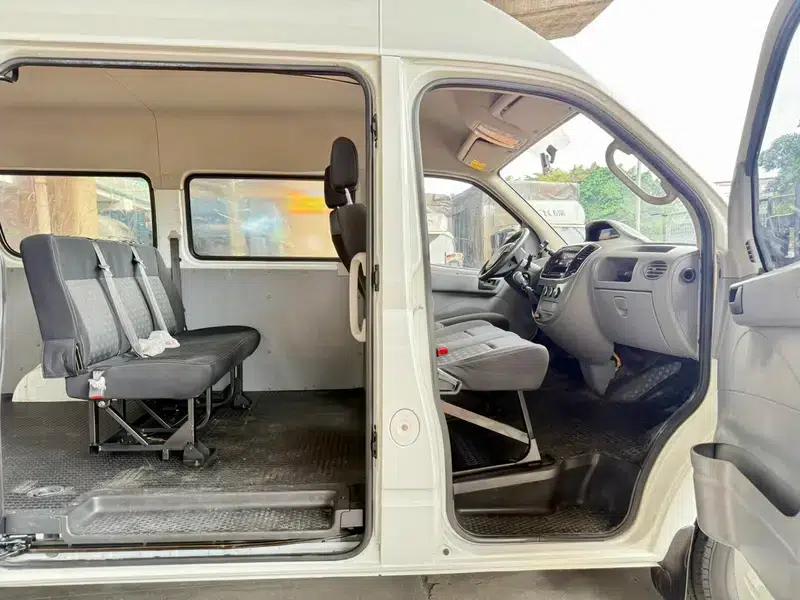 Xintu V80 2019 Classic Model 2.5T 6-speed Manual Transmission, Aoyuntong Short Wheelbase, Ultra-Low Roof, 5/6 Seats — миниатюра 13