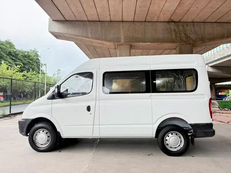 Xintu V80 2019 Classic Model 2.5T 6-speed Manual Transmission, Aoyuntong Short Wheelbase, Ultra-Low Roof, 5/6 Seats — миниатюра 4