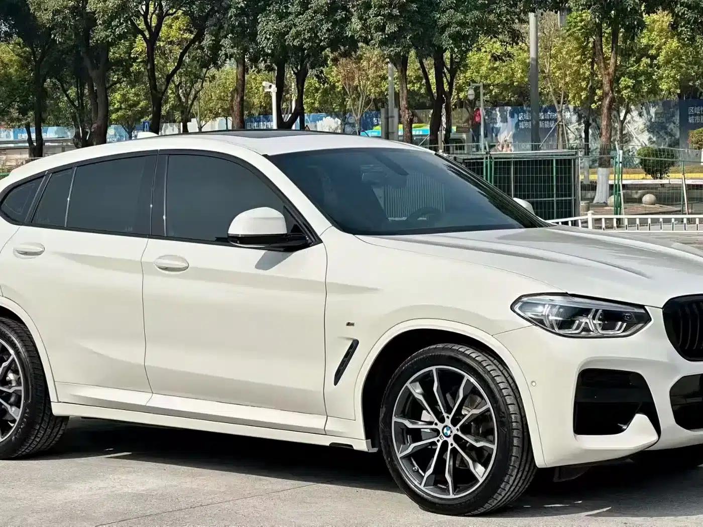 2021 BMW X4 xDrive 25i M Sport Package — миниатюра 3