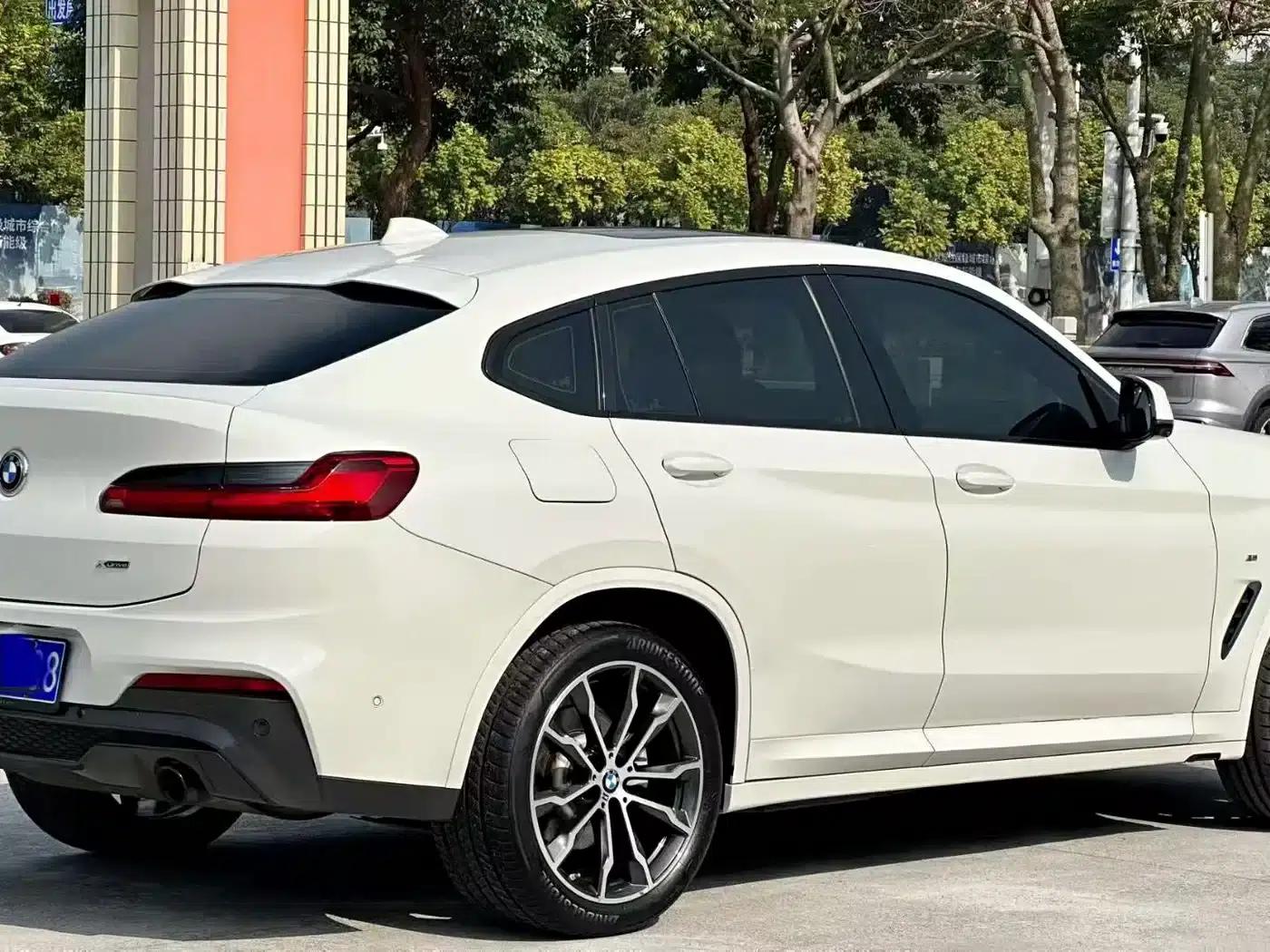2021 BMW X4 xDrive 25i M Sport Package — миниатюра 4