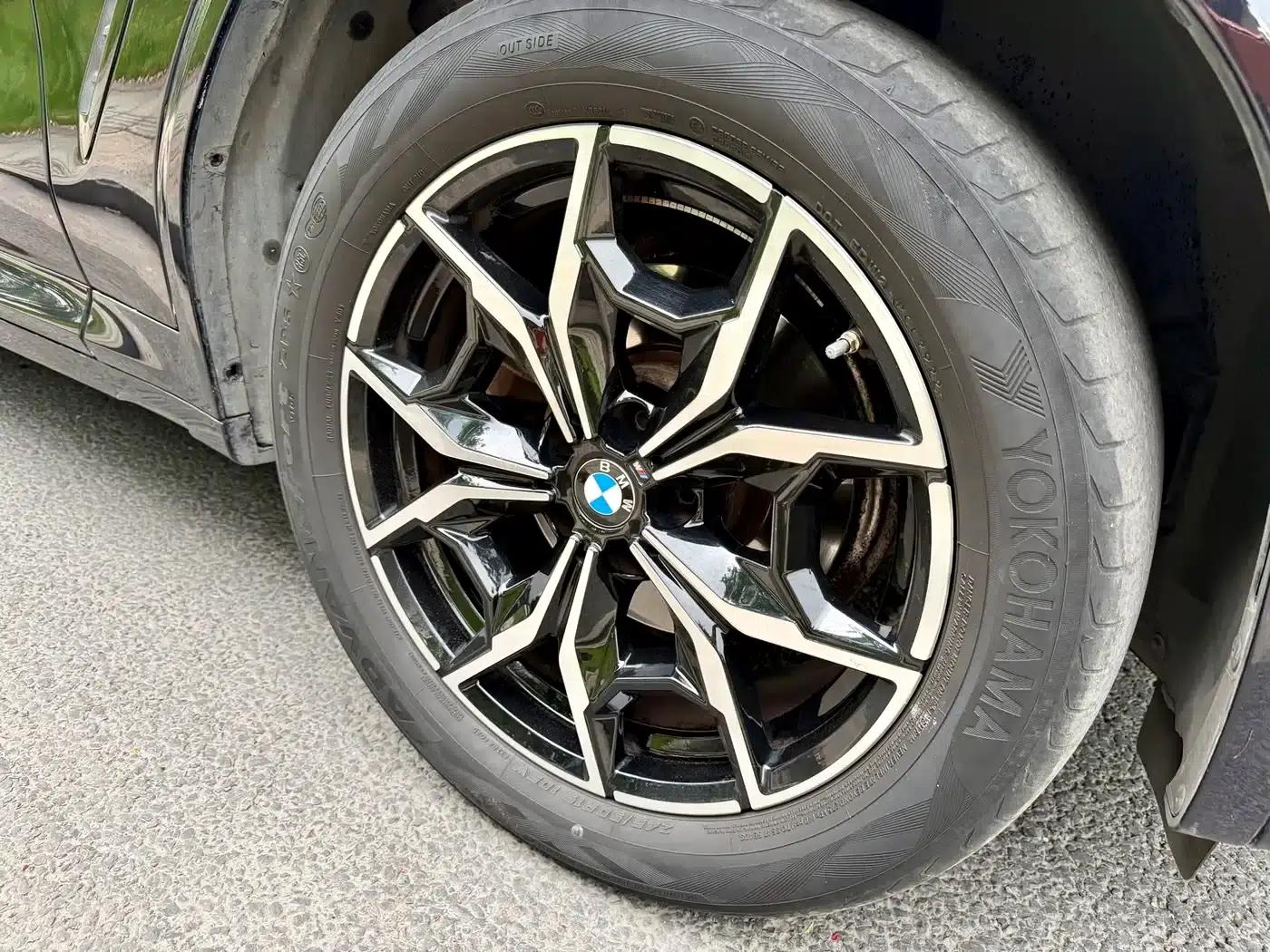2022 BMW X4 xDrive 25i M Sport Package — миниатюра 3