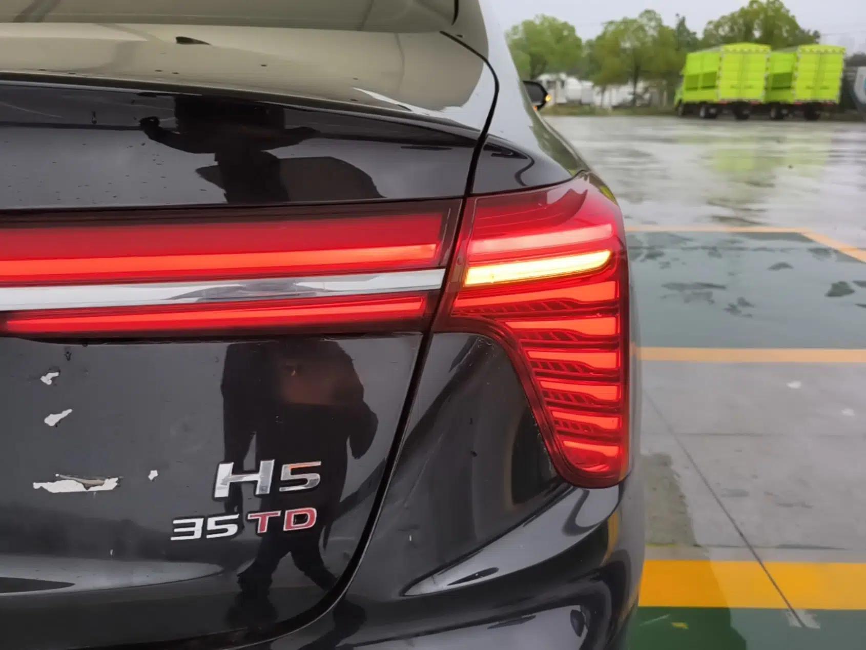 Hongqi H5 2024 1.5T DCT Smart Connect Flagship Edition — миниатюра 9