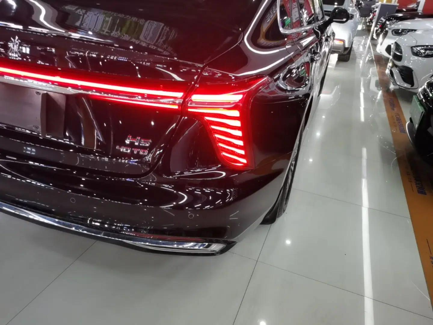 Hongqi H5 2024 2.0T Automatic Smart Connect Flagship Edition — миниатюра 9
