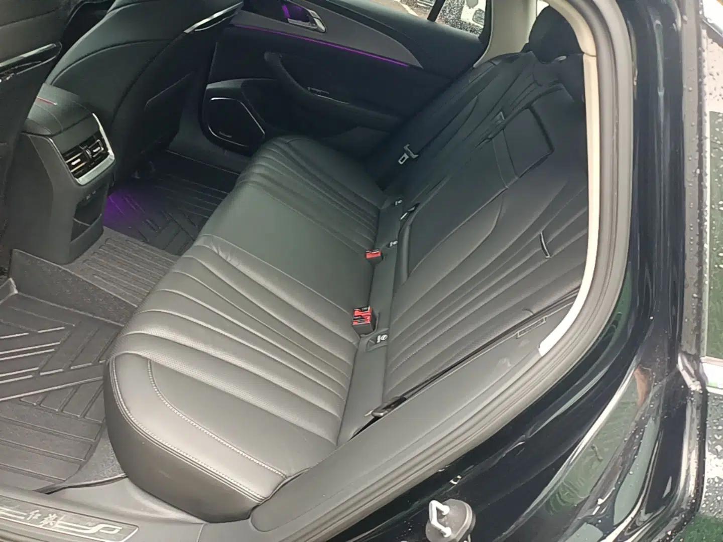 Hongqi H5 2023 2.0T Automatic Smart Connect Flagship Edition — миниатюра 20