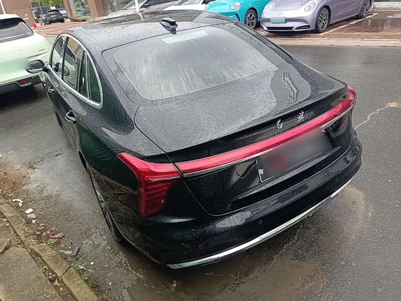 Hongqi H5 2023 2.0T Automatic Smart Connect Flagship Edition — миниатюра 4
