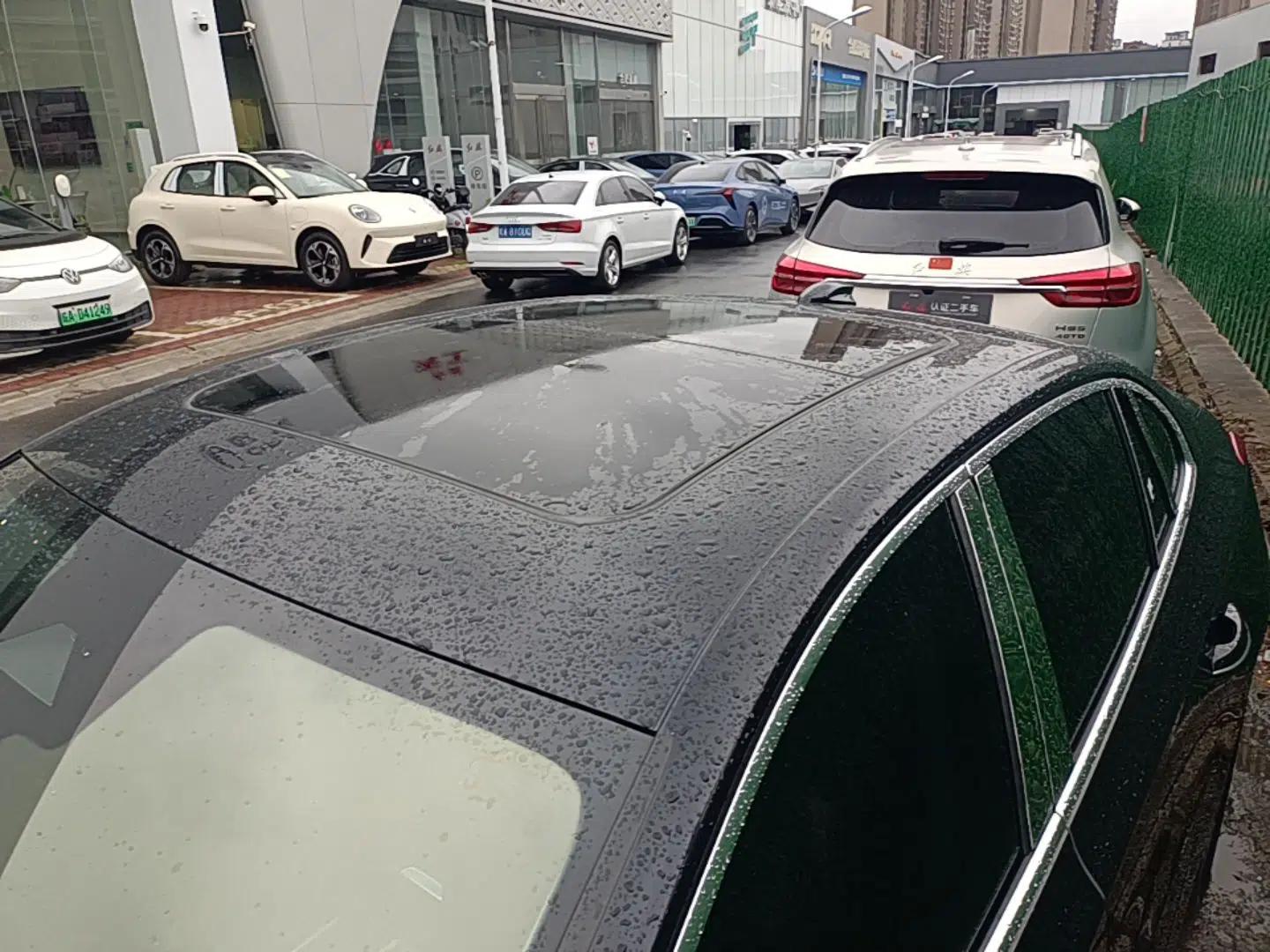 Hongqi H5 2023 2.0T Automatic Smart Connect Flagship Edition — миниатюра 7