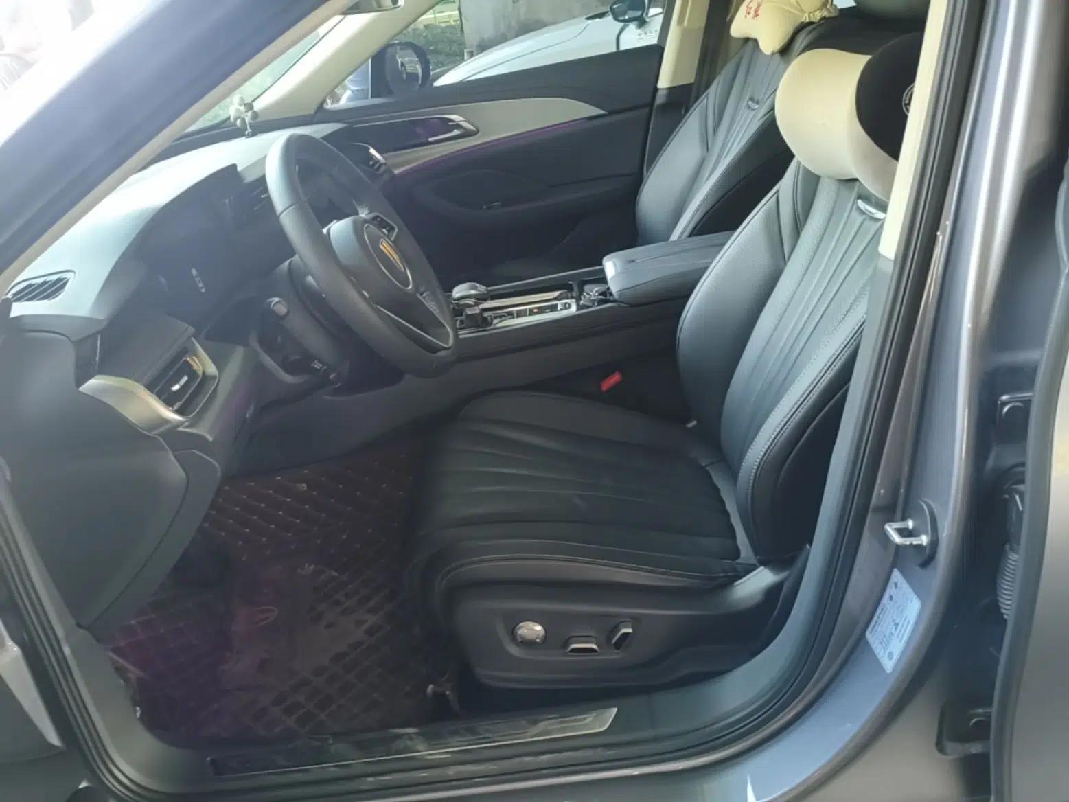 Hongqi H5 2023 2.0T Automatic Smart Connect Flagship Edition — миниатюра 17