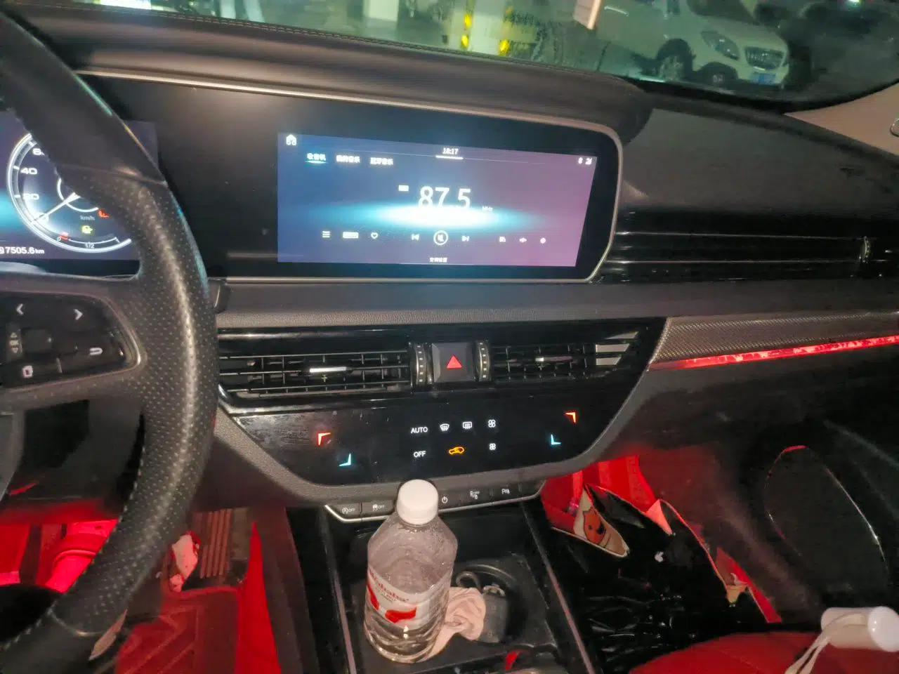 Hongqi HS5 2019 2.0T Smart Connect Flagship Edition — миниатюра 13