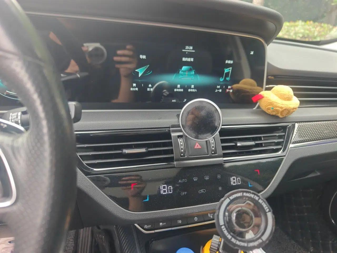 Hongqi HS5 2019 2.0T Smart Connect Flagship Edition — миниатюра 13