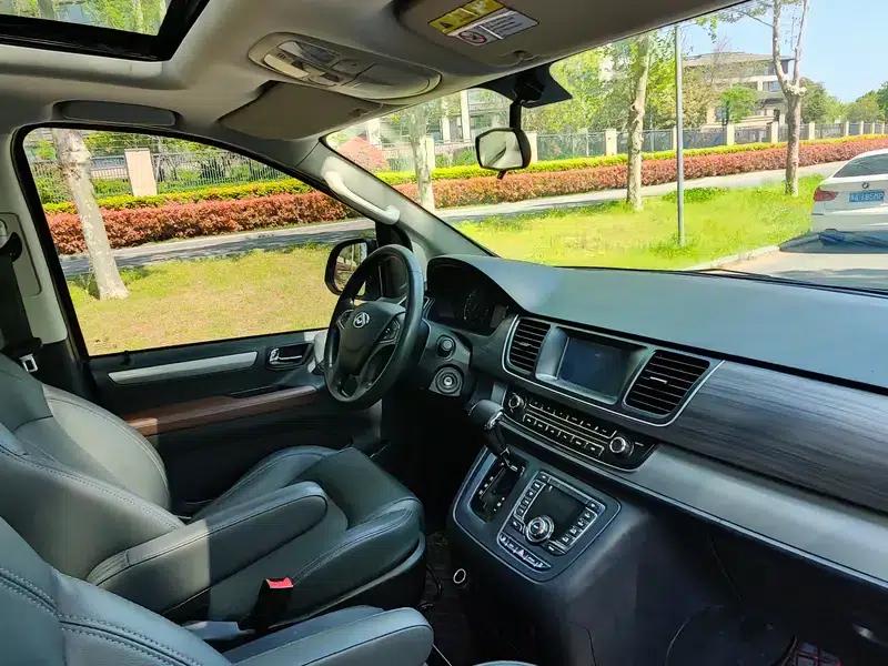 Maxus G10 2021 2.0T Gasoline Automatic Elite Edition 7-Seater — миниатюра 16