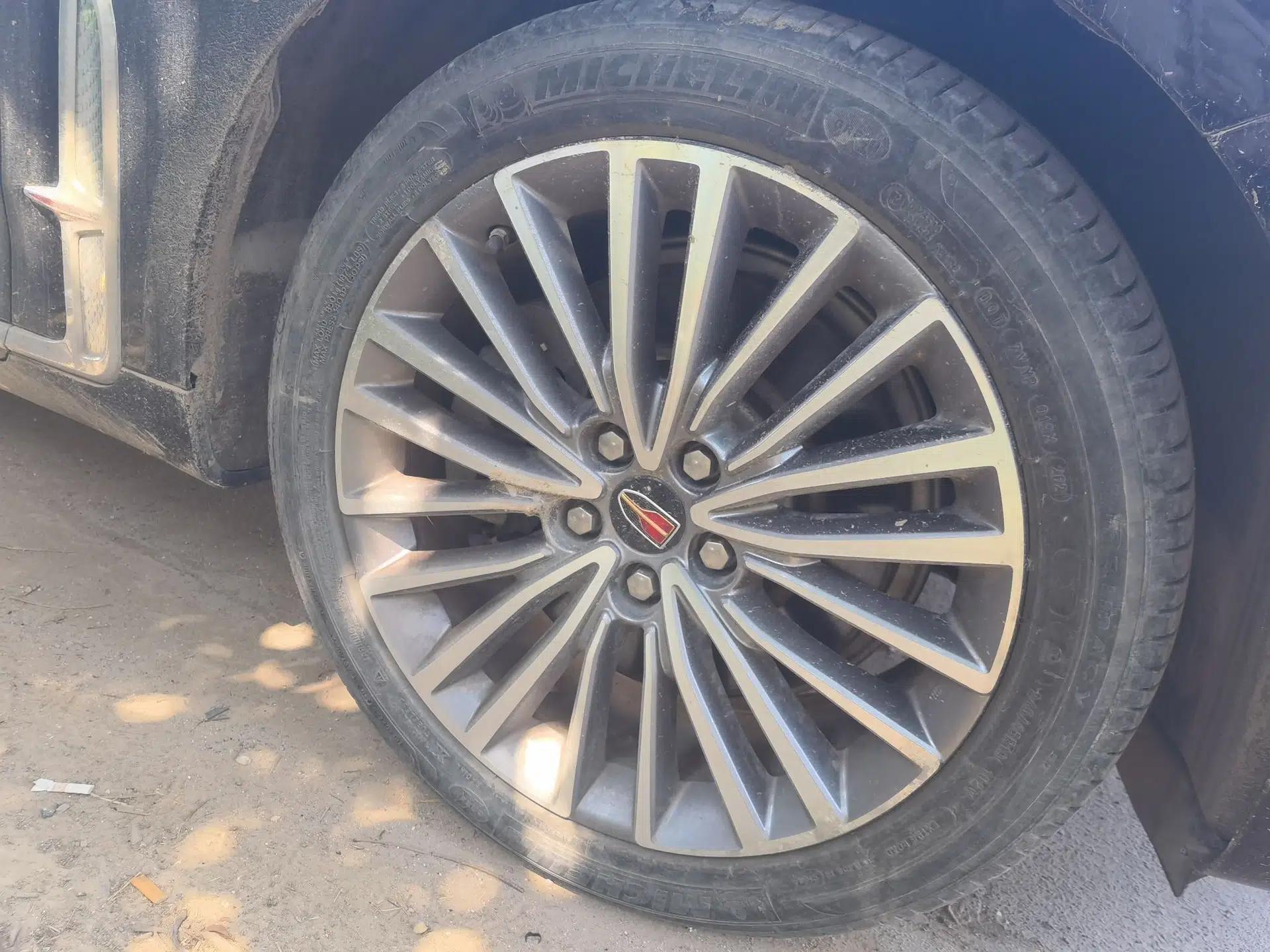 Hongqi H9 2020 2.0T Smart Connect Flagship Edition — миниатюра 8