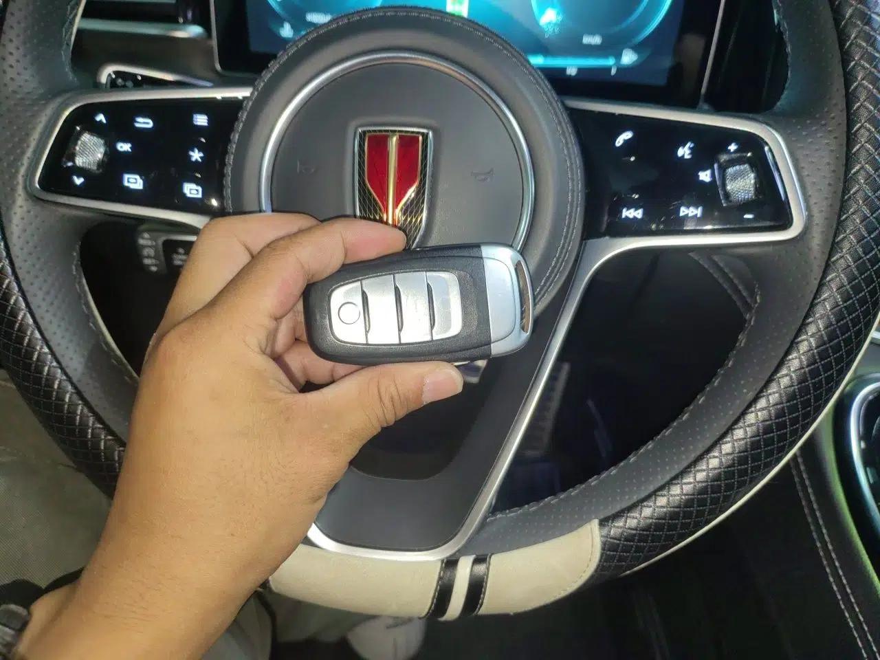 Hongqi H9 2020 2.0T Smart Connect Flagship Edition — миниатюра 17