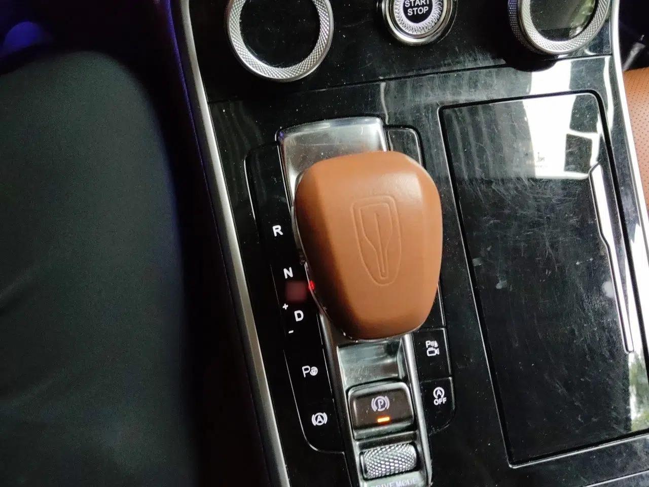 Hongqi H9 2020 2.0T Smart Connect Flagship Edition — миниатюра 13