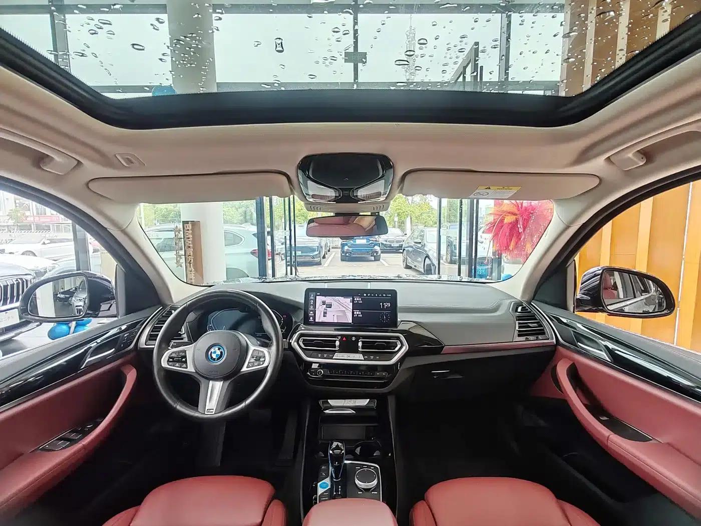 BMW iX3 2022 Leading Edition — миниатюра 9