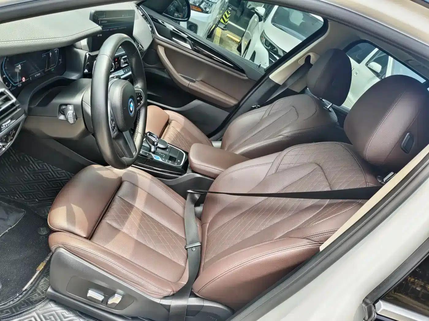 BMW iX3 2022 Leading Edition — миниатюра 11