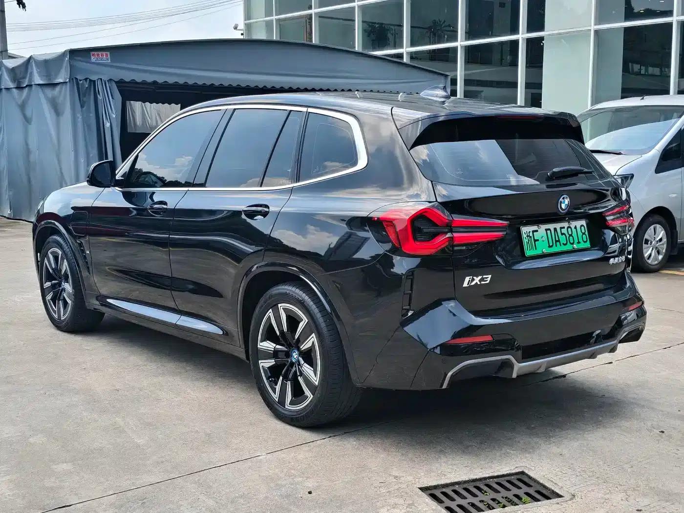 BMW iX3 2022 Leading Edition — миниатюра 8