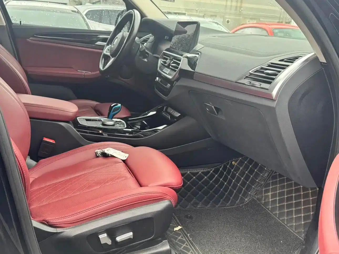 BMW iX3 2022 Facelift Leading Edition — миниатюра 13
