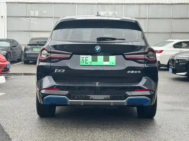 BMW iX3 2022 Facelift Leading Edition — миниатюра 4
