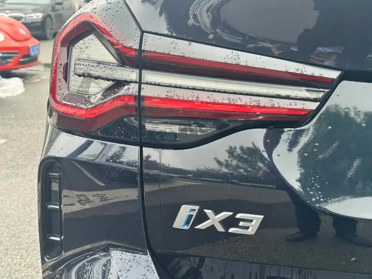 BMW iX3 2022 Facelift Leading Edition — миниатюра 9
