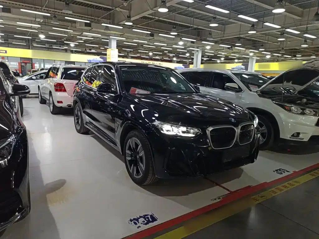 BMW iX3 2023 Leading Edition — миниатюра 22