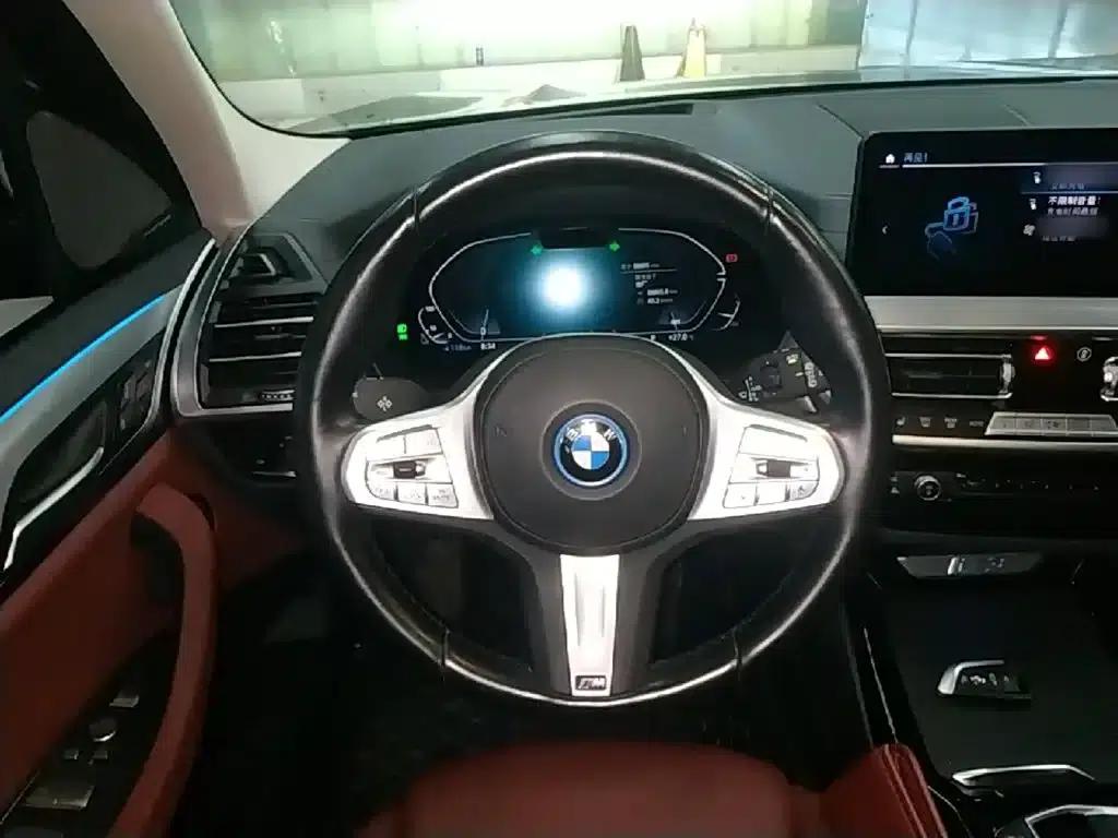 BMW iX3 2023 Leading Edition — миниатюра 11
