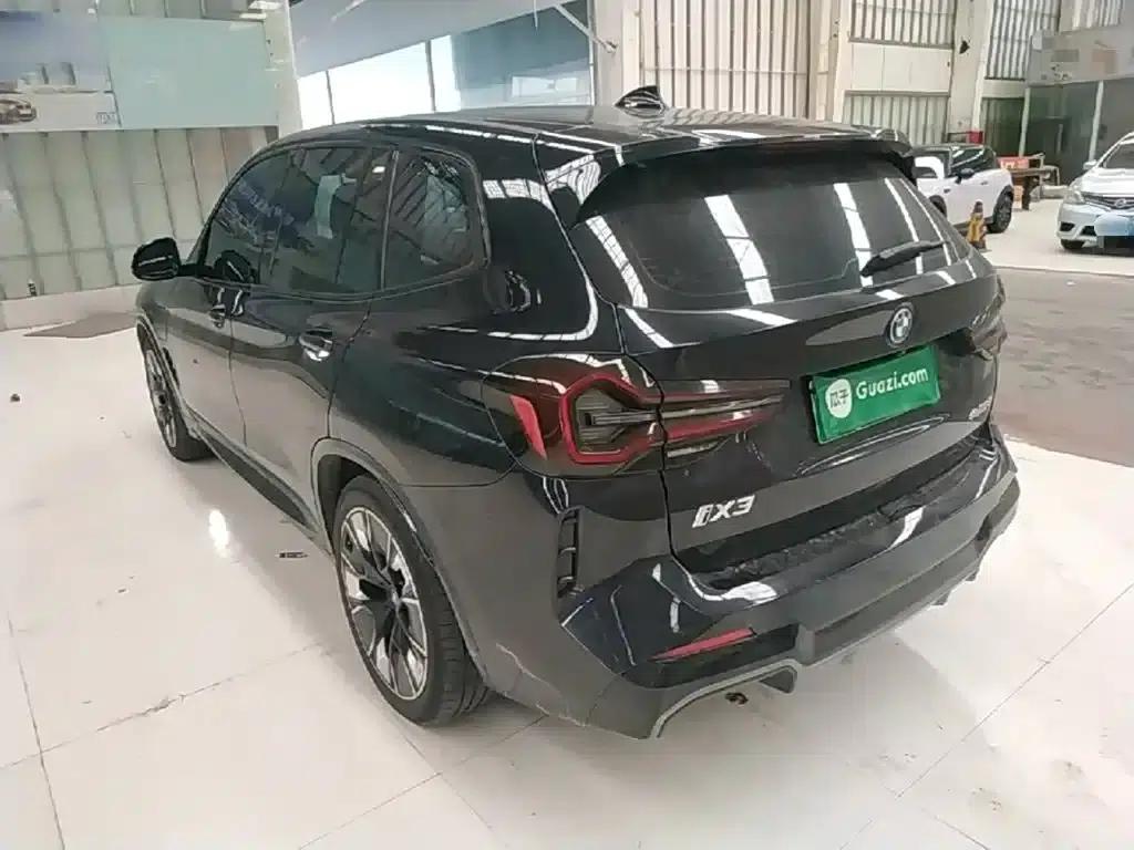 BMW iX3 2023 Leading Edition — миниатюра 5