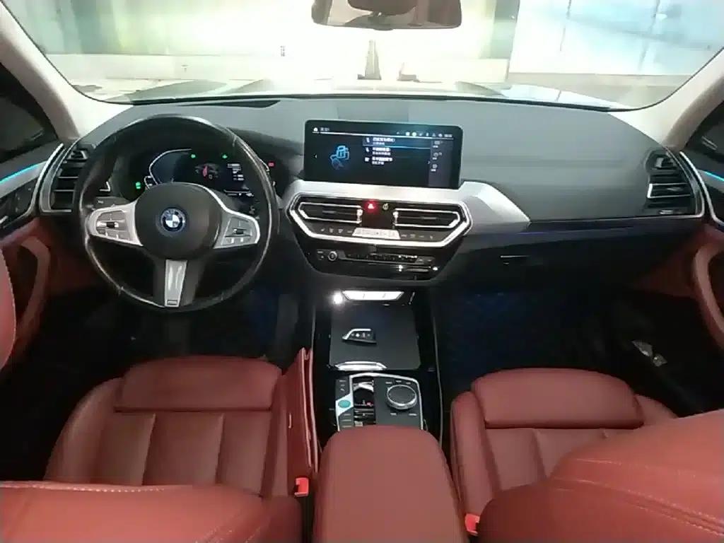 BMW iX3 2023 Leading Edition — миниатюра 10