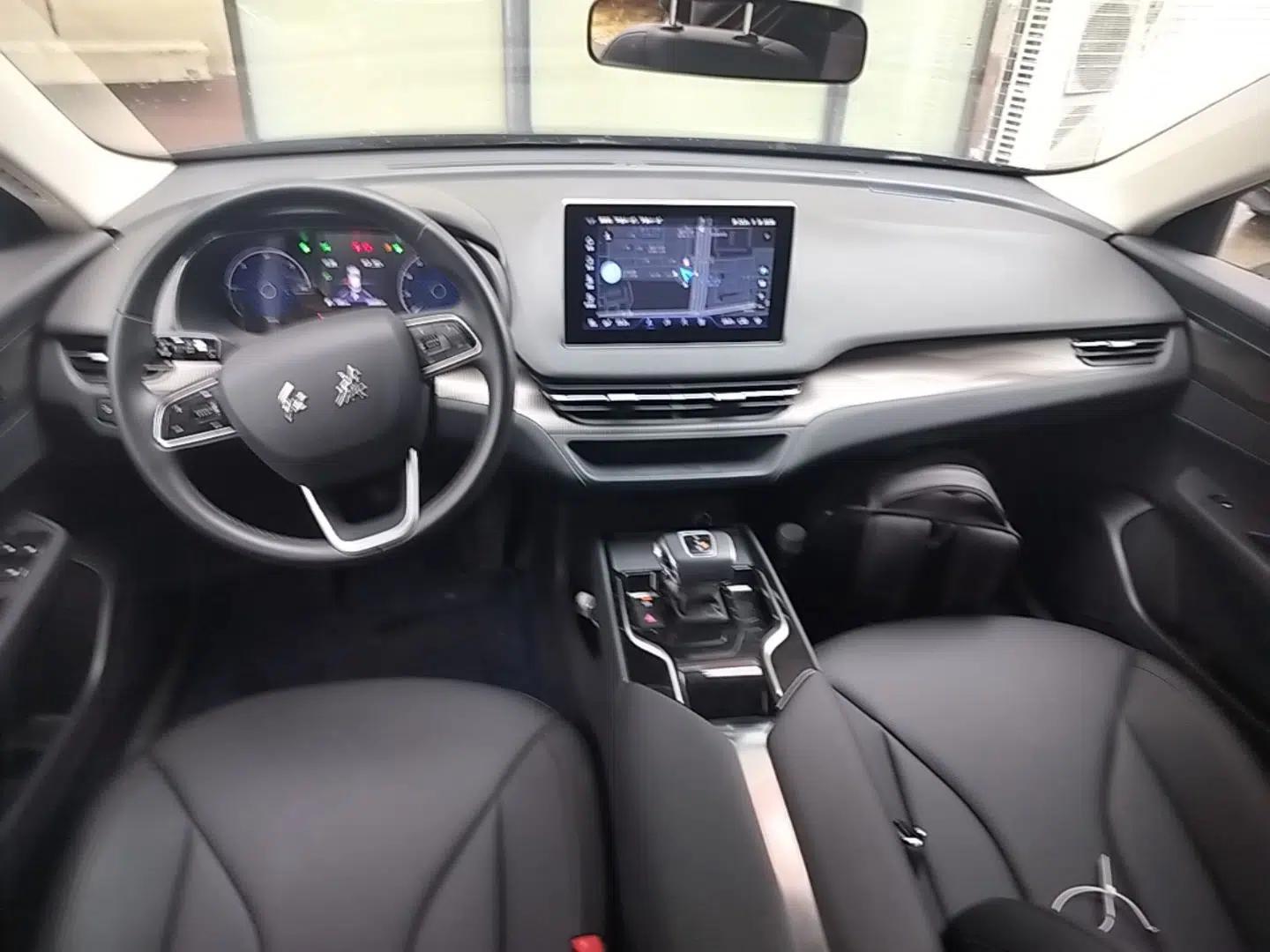 Hongqi E-QM5 2022 431 km Charge & Enjoy Edition — миниатюра 12