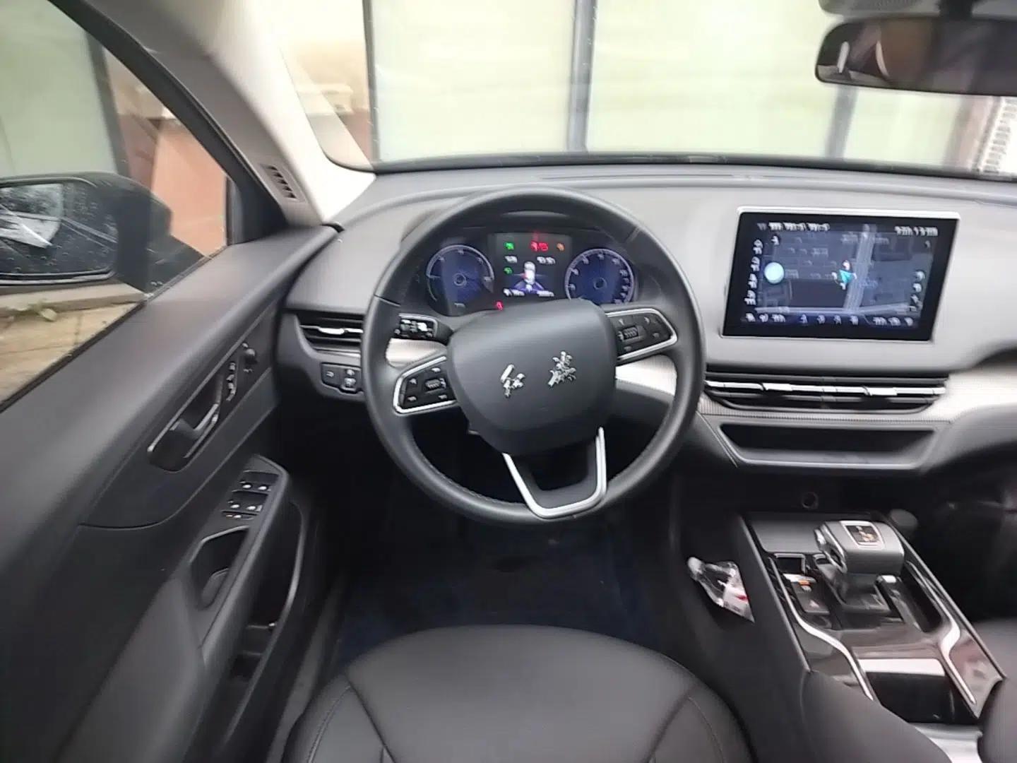 Hongqi E-QM5 2022 431 km Charge & Enjoy Edition — миниатюра 13