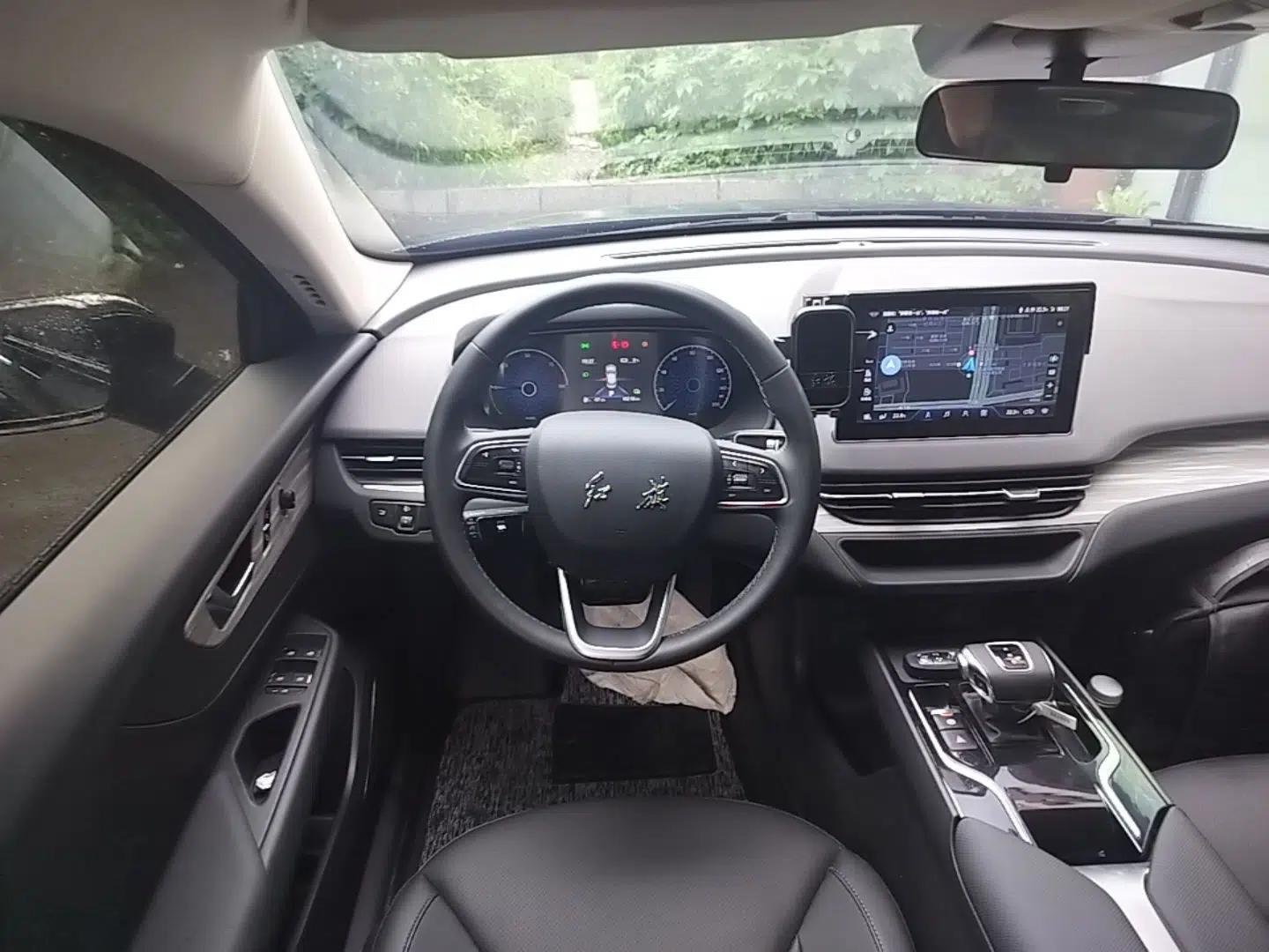 Hongqi E-QM5 2024 610 km PLUS — миниатюра 13