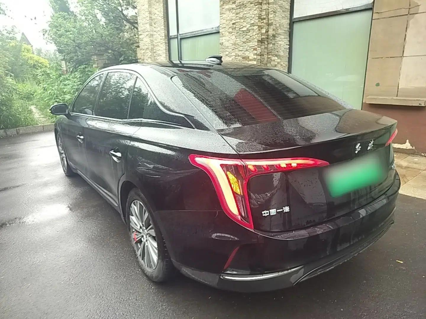 Hongqi E-QM5 2024 610 km PLUS — миниатюра 4