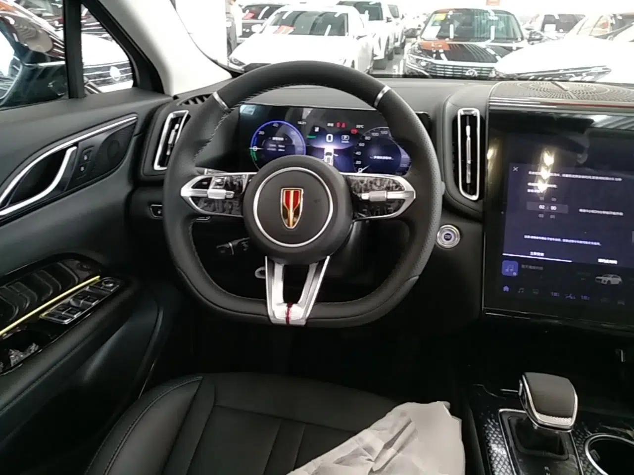 Hongqi HS3 PHEV 2024 PHEV 115km Jingwei Edition — миниатюра 13
