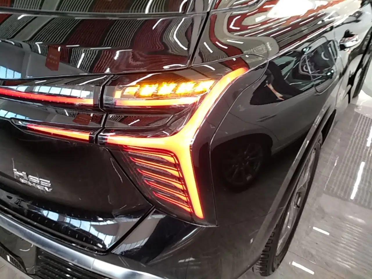 Hongqi HS3 PHEV 2024 PHEV 115km Jingwei Edition — миниатюра 9