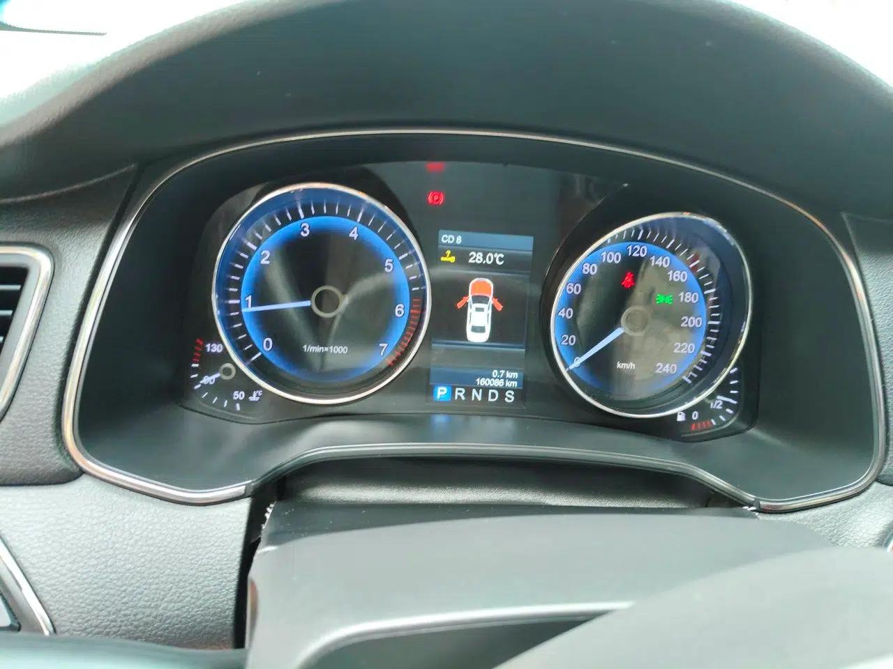Hongqi H7 2015 2.0T Luxury Model — миниатюра 11