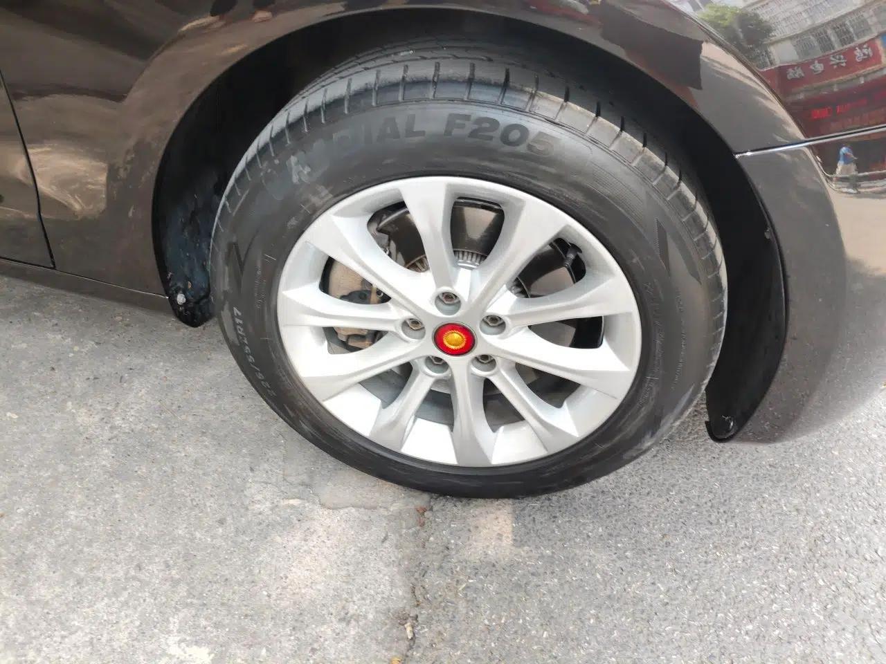 Hongqi H7 2015 2.0T Luxury Model — миниатюра 8