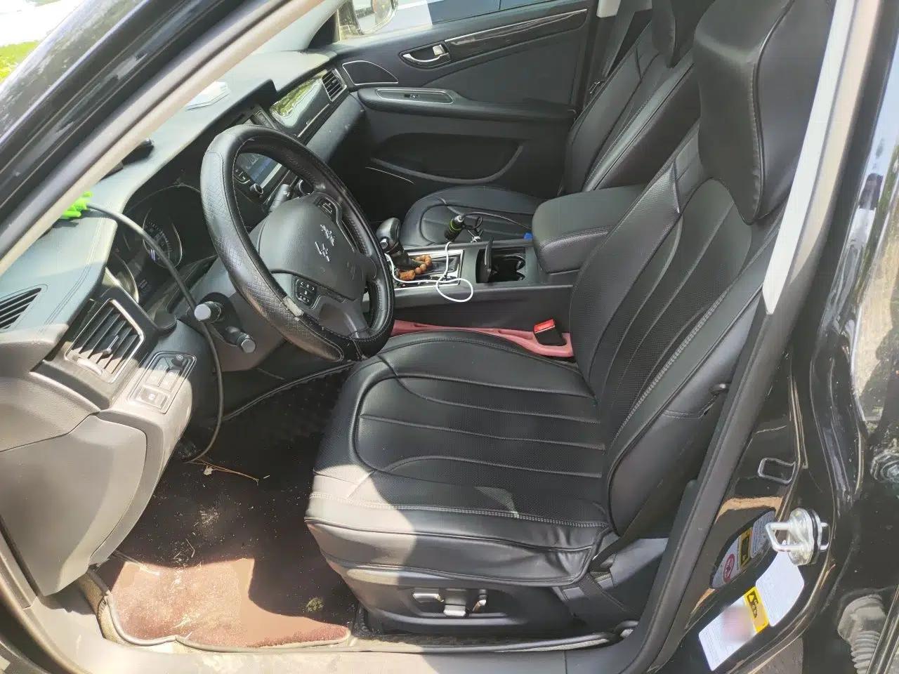 Hongqi H7 H7 2018 Model 1.8L Automatic 5-Seater — миниатюра 15