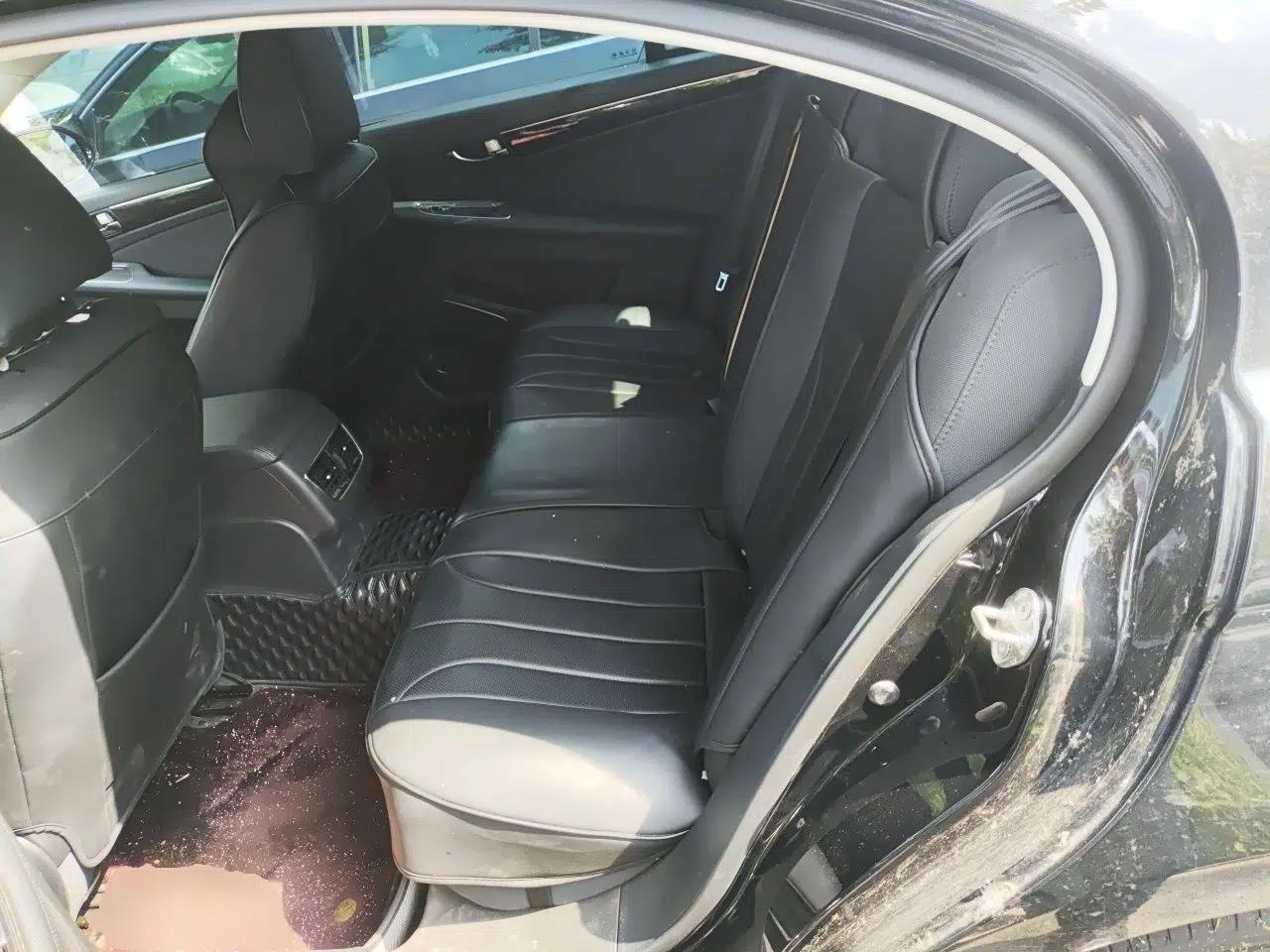 Hongqi H7 H7 2018 Model 1.8L Automatic 5-Seater — миниатюра 17