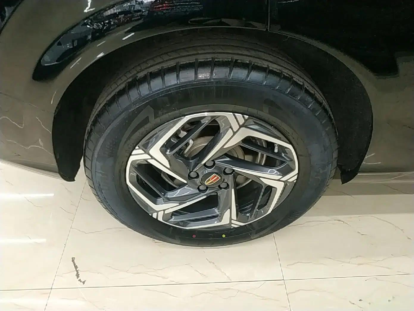 Hongqi HS3 2023 1.5T Two-Wheel Drive Shanwei Edition — миниатюра 11