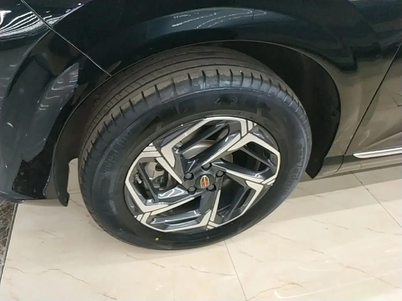 Hongqi HS3 2023 1.5T Two-Wheel Drive Shanwei Edition — миниатюра 10