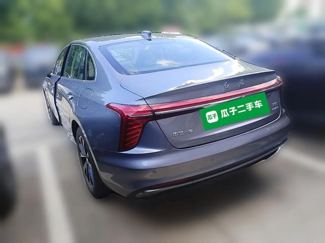 Hongqi H5 PHEV 2025 170 Super Hybrid Version — миниатюра 3