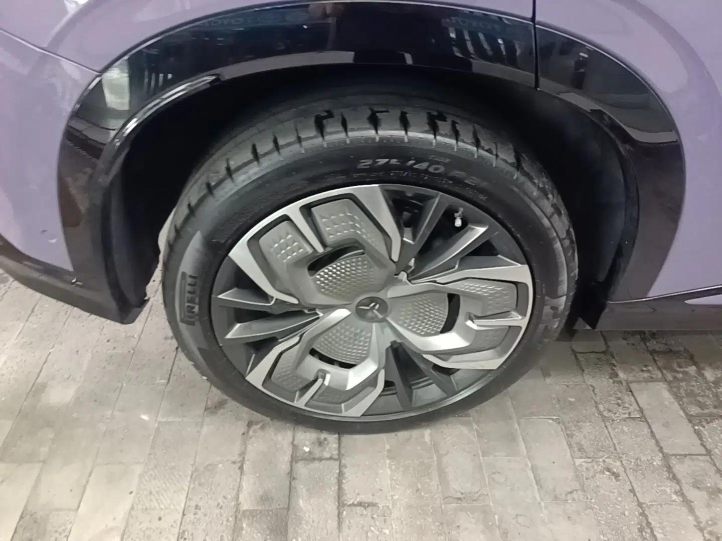 Hongqi Tiangong 08 2025 680 Ultra Four-Wheel-Drive Version — миниатюра 11