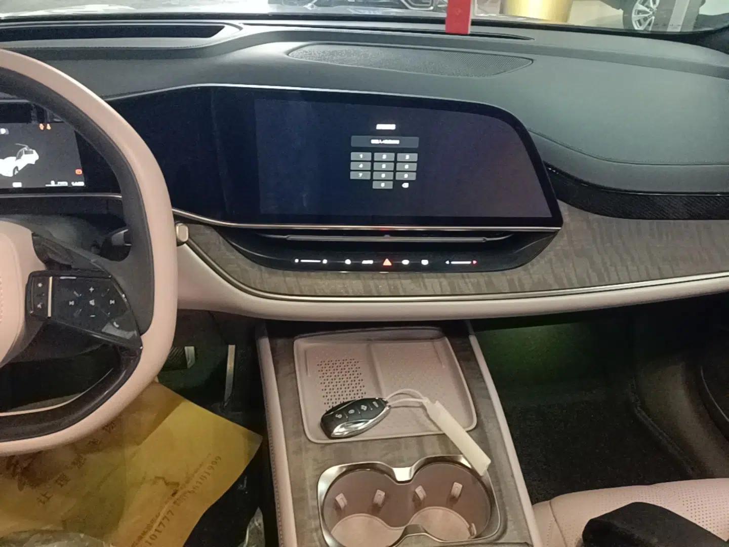 Hongqi Tiangong 08 2025 680 Ultra Four-Wheel-Drive Version — миниатюра 15