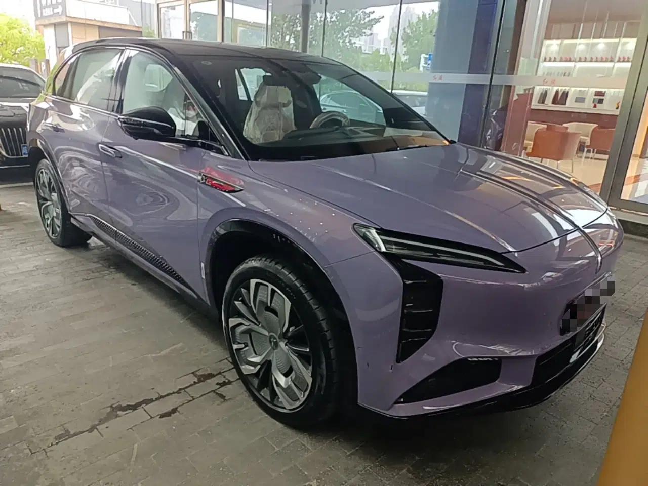 Hongqi Tiangong 08 2025 680 Ultra Four-Wheel-Drive Version — миниатюра 3