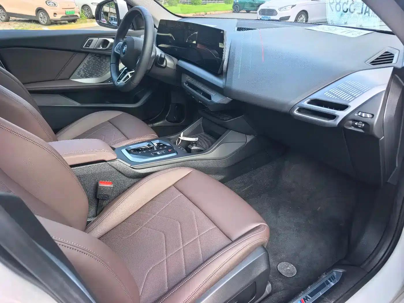 2025 BMW 2 Series 225L M Sport Package — миниатюра 19