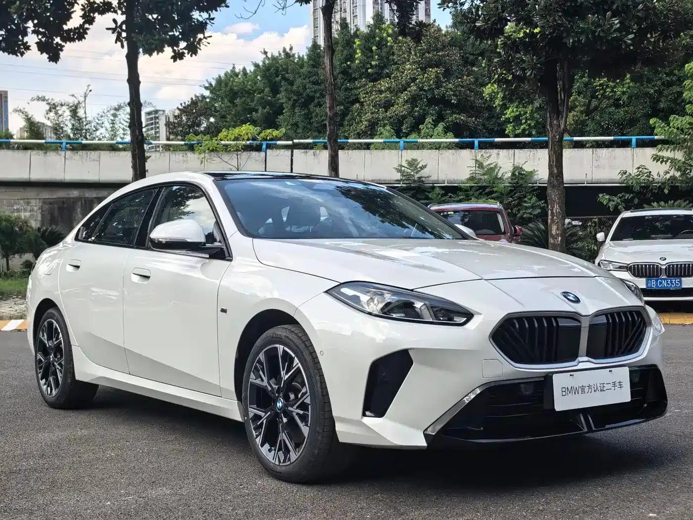 2025 BMW 2 Series 225L M Sport Package — миниатюра 3